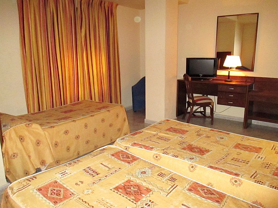Hotel Perales تالافيرا دي لا رينا المظهر الخارجي الصورة